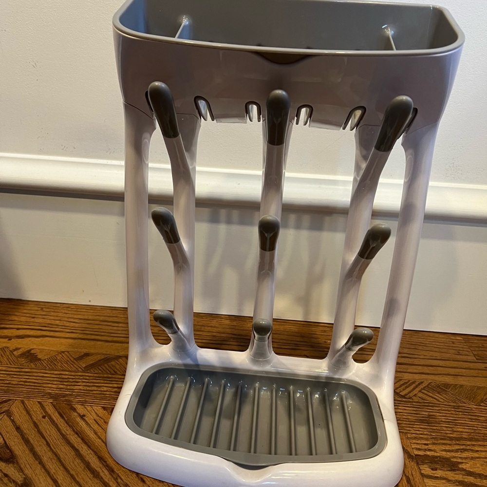 Gray and White Bottle Drying Rack